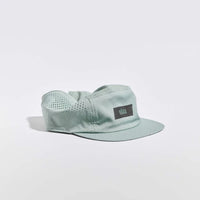 VÅGA - Feather Racing Cap